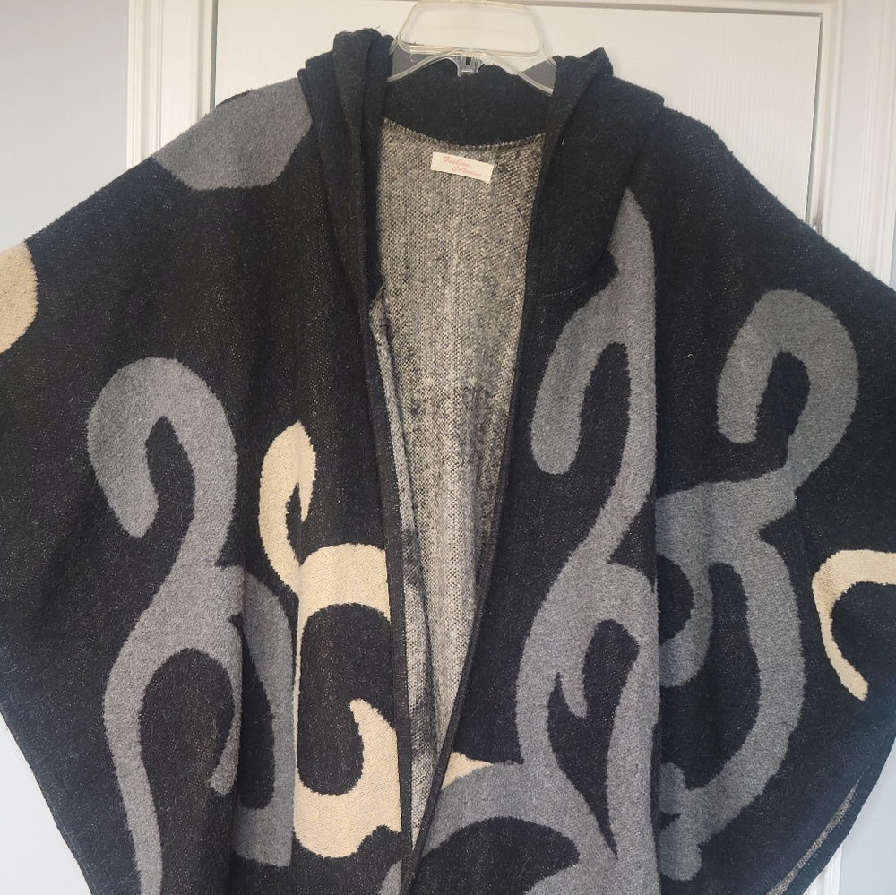 Hooded Poncho/ FOR CONNIE